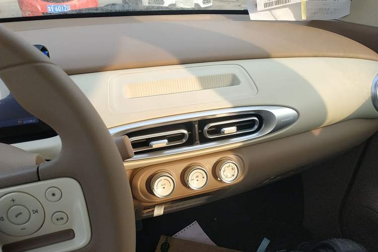 Used Wuling Hongguang MINIEV 2025 Four-Door Version Advanced Edition
