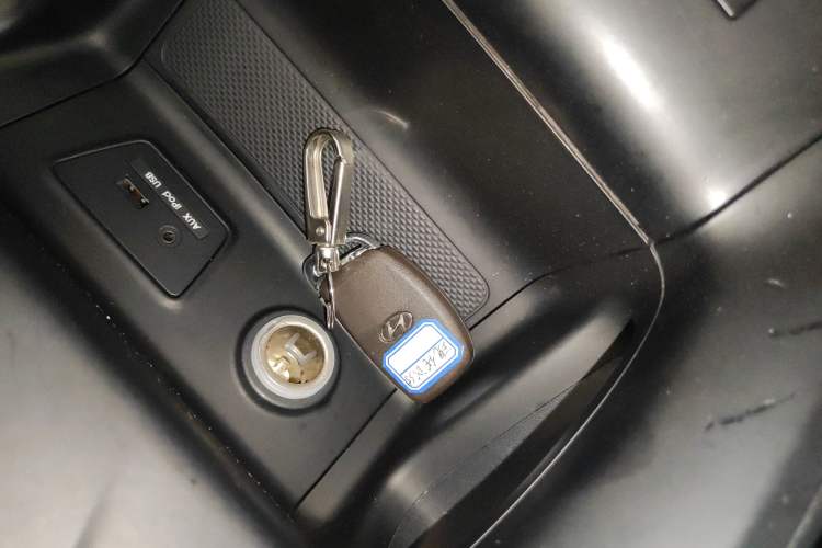 Used Hyundai ix35 2015 2.0L Automatic 2WD Smart Type China IV