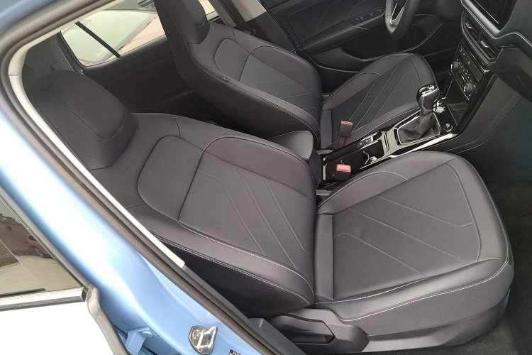 Used Volkswagen Tharu 2025 NewRui 300TSI Prestige Edition