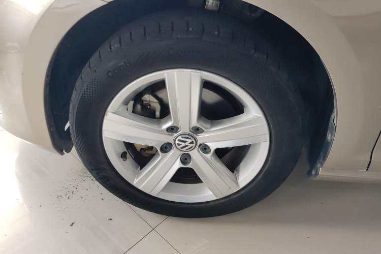 Used Volkswagen Golf 2015 1.4TSI Automatic Luxury Model
