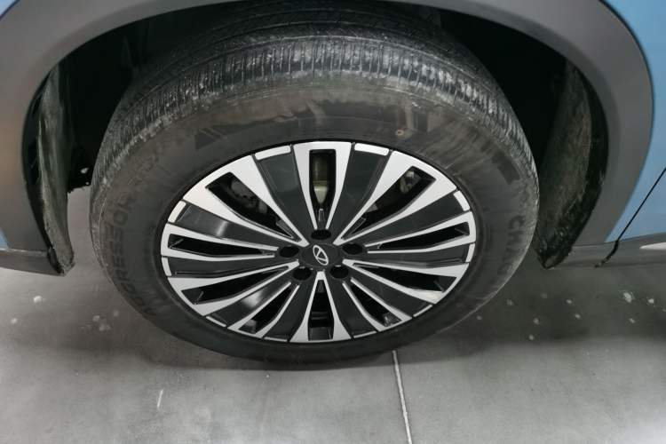 Used Chery Tiggo 8 PLUS C-DM 2025 1.5T 116 km Prestige Version 5 Seats
