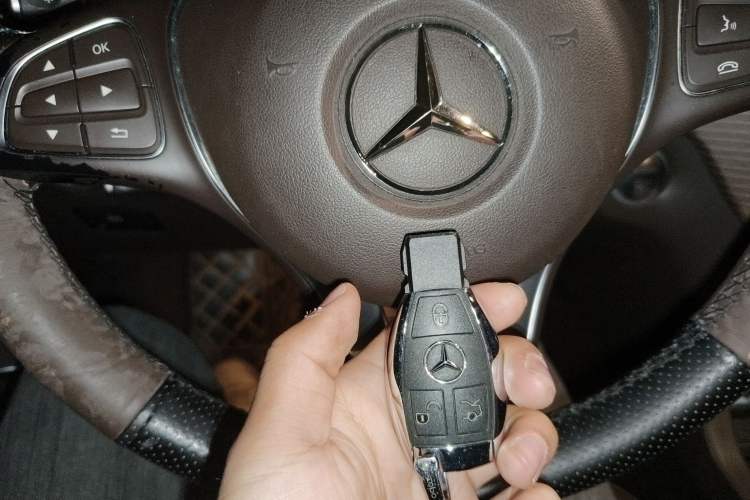 Used Mercedes-Benz GLE 2019 GLE 320 4MATIC Dynamic Edition Prestige Model
