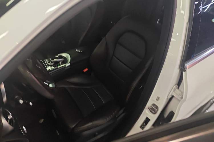 Used Mercedes-Benz GLC 2017 GLC 260 4MATIC Dynamic Edition