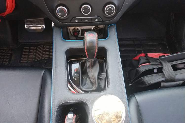 Used Hyundai ix25 2016 1.6T Dual-Clutch Two-Wheel Drive Smart GLS Model
