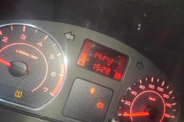 Used Wuling Hongguang V 2022 1.5L Jingqu Edition Electric-Assist LAR
