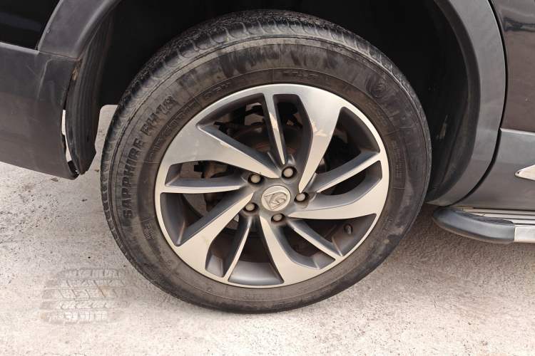 Used Baojun 560 2015 1.8L Manual Luxury Model