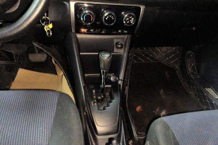 Used Toyota YARiS L 2016 Revised 1.5E CVT Charming Edition
