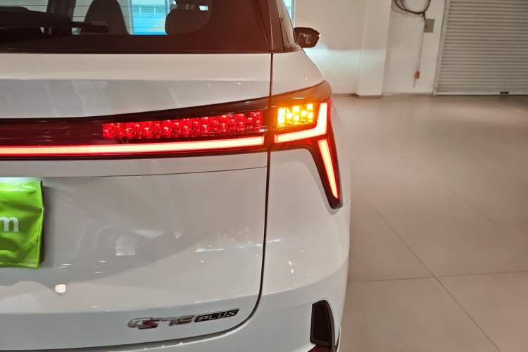 Used Changan CS75 PLUS 2024 3rd Generation Champion Edition 2.0T Intelligent Drive Performance Model
