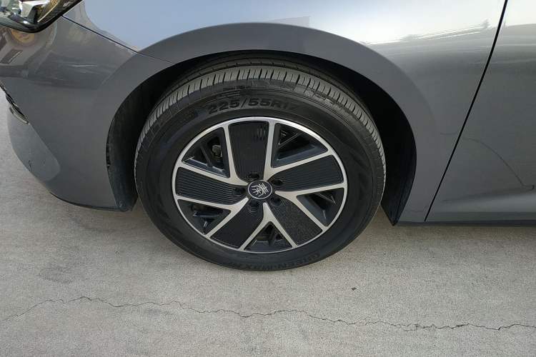 Used BYD Qin L 2024 DM-i 120KM Leading Model
