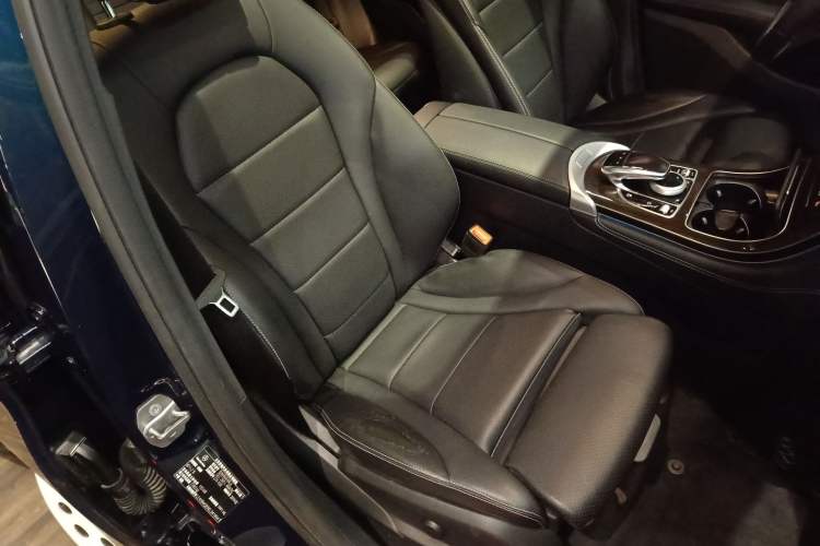 Used Mercedes-Benz GLC 2019 Facelift GLC 260 L 4MATIC Luxury Model