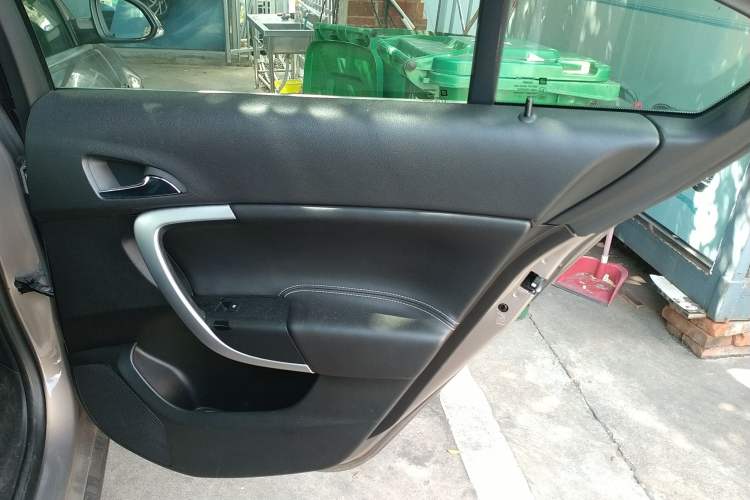 Used Buick Regal 2014 1.6T Fashionable Tech Edition
