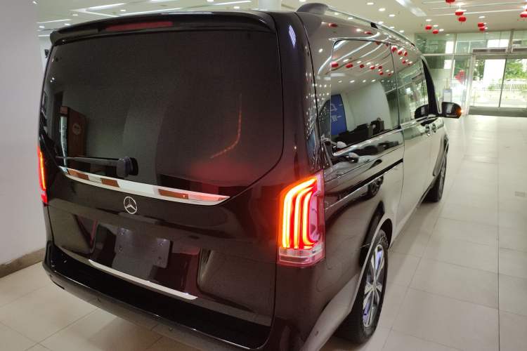 Used Mercedes-Benz V-Class 2018 V 260 Avantgarde Edition China V