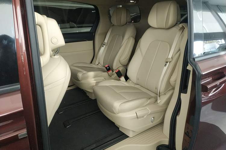 Used Buick GL8 2023 ES Lu Zun Deluxe Model
