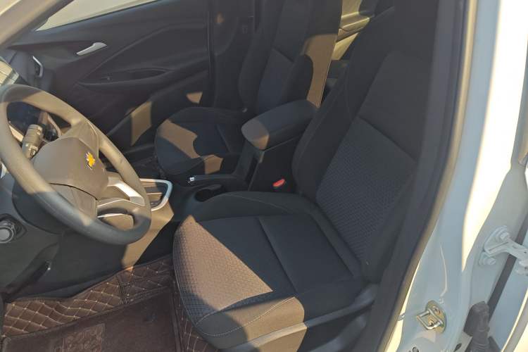 Used Chevrolet Cavalier 2021 325T Automatic Enjoyment Edition
