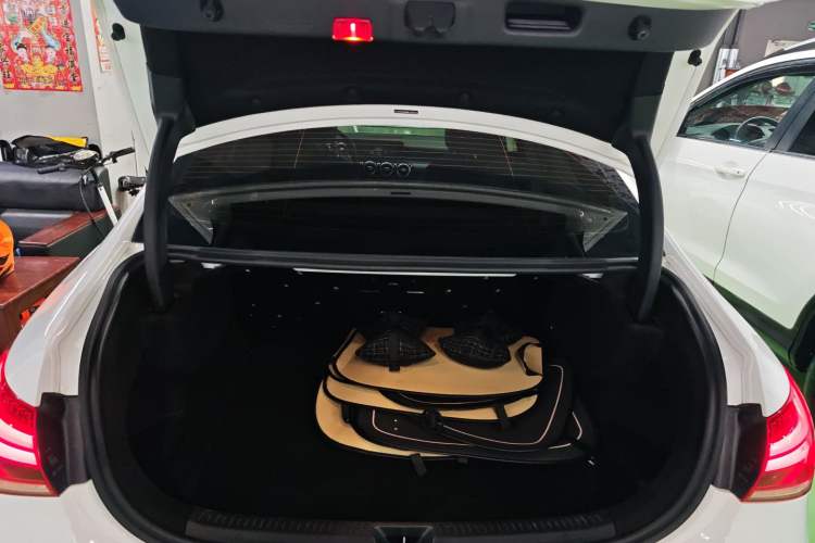 Used Mercedes-Benz A-Class 2020 Restyled A 200 L Sport Sedan Fashion Version
