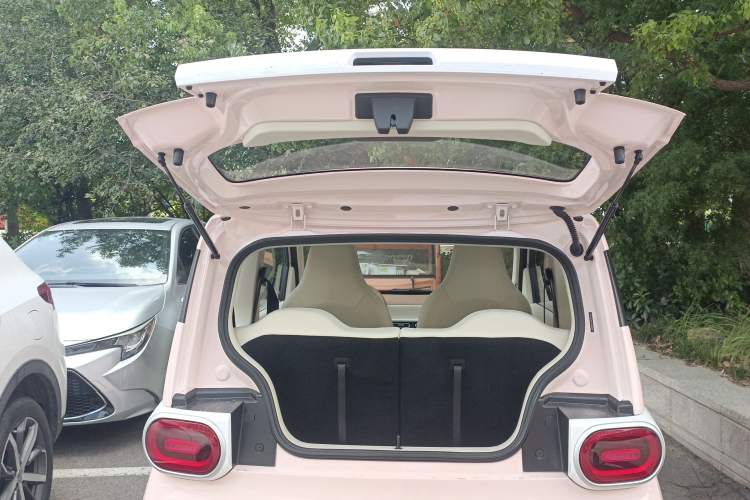 Used Wuling Hongguang MINIEV 2024 3rd Generation 215km Youth Edition
