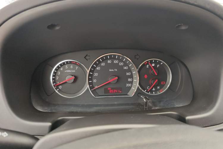 Used Changan Alsvin V3 2015 1.4L Manual Meiruan Model China V Standard
