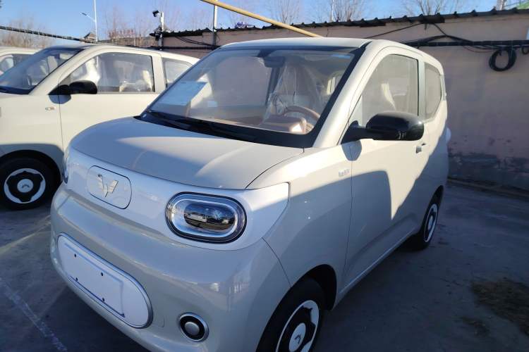 Used Wuling Hongguang MINIEV 2024 3rd Generation 215km Youth Edition
