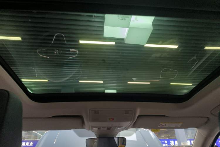 Used Volkswagen Tharu 2025 NewRui 300TSI Prestige Edition
