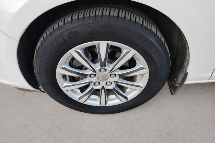 Used Buick GT 2013 GT 1.6L Automatic Fashion Edition
