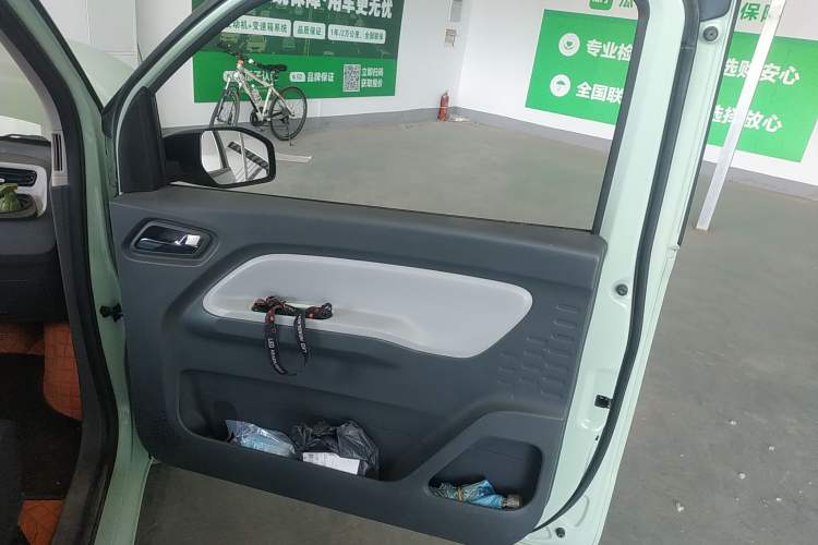 Used Wuling Hongguang MINIEV 2021 Macaron Premium Model – Lithium Iron Phosphate
