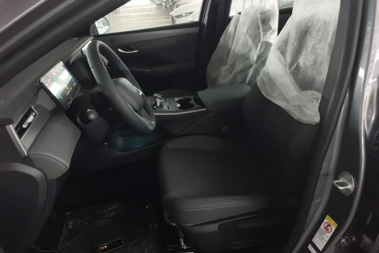 Used BYD Qin PLUS 2025 DM-i Smart Drive 55KM Leading Model
