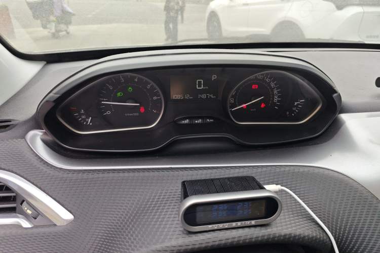 Used Peugeot 2008 2014 1.6L Automatic Fashion Edition