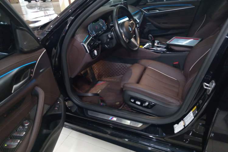 Used BMW 5 Series New Energy 2021 535Le Pioneer Edition M Sport Package
