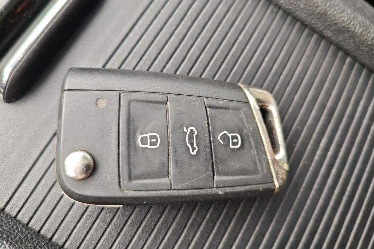 Used Volkswagen Lamando 2021 280TSI DSG Comfort Edition
