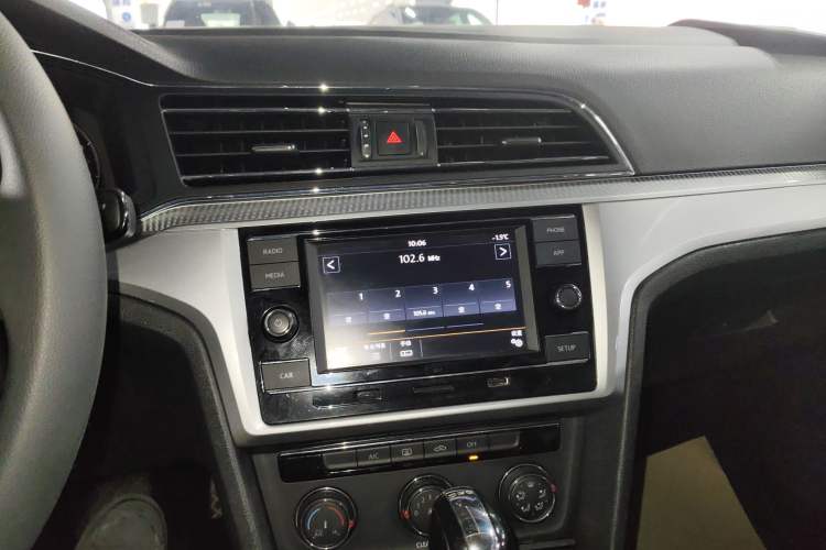 Used Volkswagen Lamando 2019 230TSI DSG Fashion Edition China V Standard