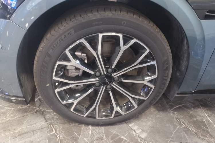 Used Zeekr 007 2025 Four-Wheel Drive Intelligent Driving Version 75 kWh
