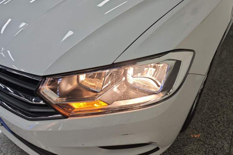 Used Volkswagen Bora 2018 1.5L Automatic Fashion Model