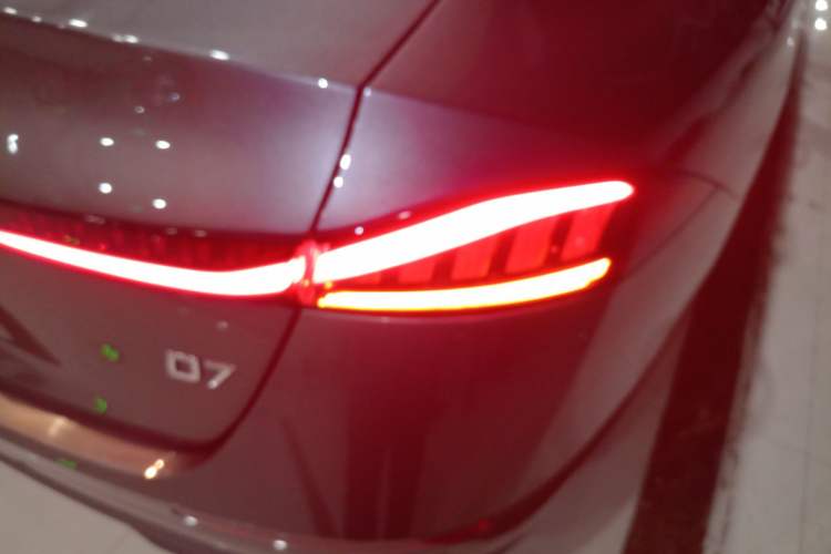 Used Roewe D7 2023 DMH 125km Excellence Edition