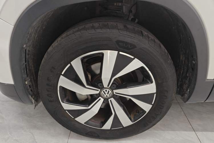 Used Volkswagen Tayron 2022 330TSI Two-Wheel Drive Luxury Smart Connectivity Version