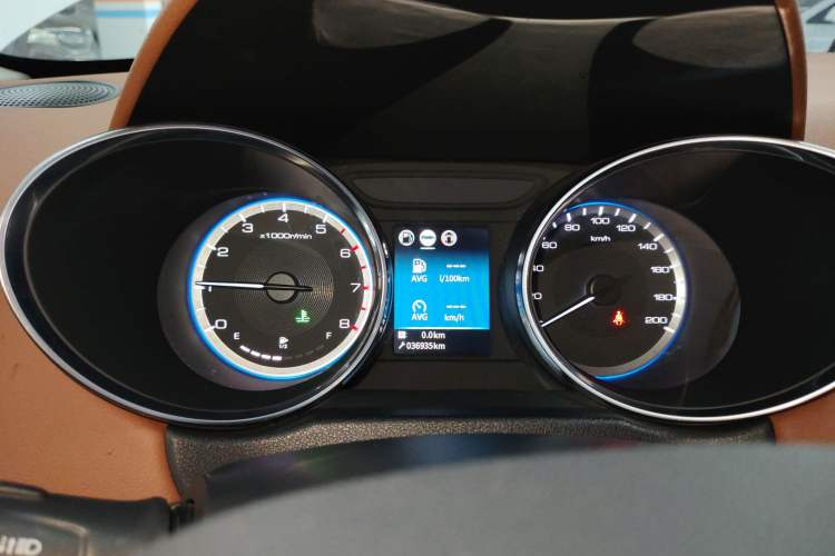 Used Dongfeng Aeolus AX4 2017 1.6L Manual ChaoShang Model