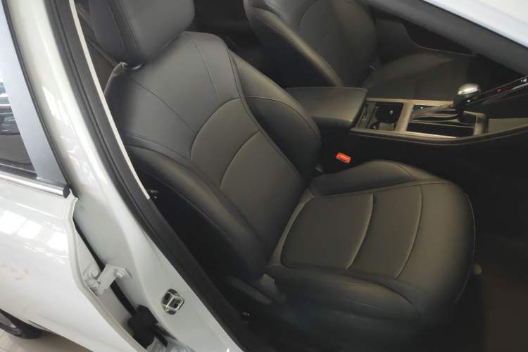 Used Roewe i5 2023 1.5L CVT Luxury Edition