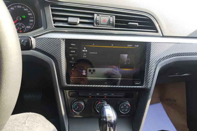 Used Volkswagen Lamando 2021 230TSI DSG Fashion Edition
