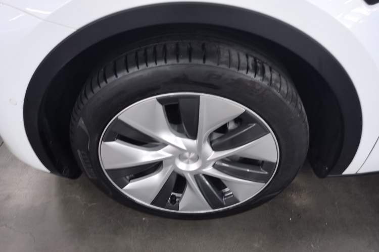 Used Tesla Model Y 2022 Rear-Wheel-Drive Version
