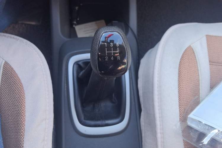 Used Chevrolet Sail 2015 Sail 3 1.5L Manual with Ideal Sunroof Edition
