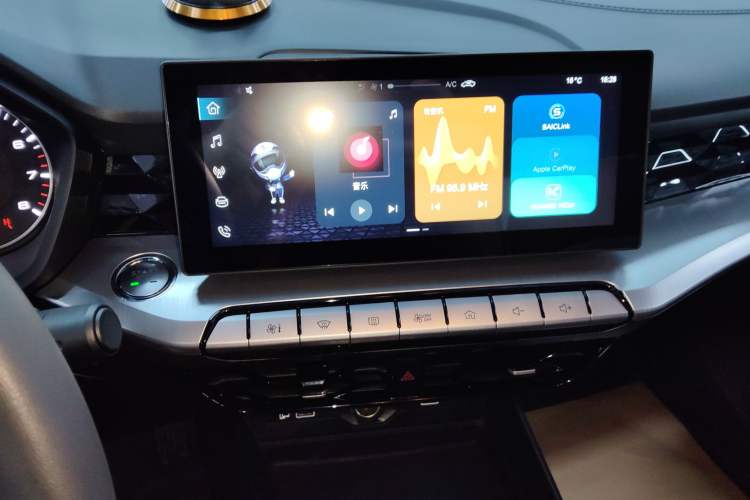 Used MG 5 2022 180 DVVT Manual Youth Luxury Edition