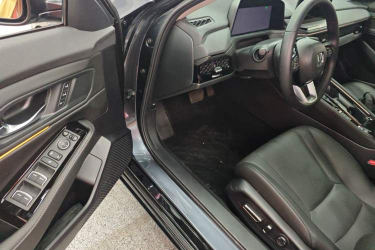 Used Honda Accord 2025 260TURBO Prestige Edition