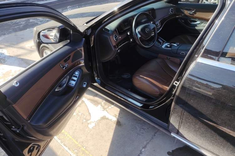 Used Mercedes-Benz S-Class 2016 S 320 L Business Model
