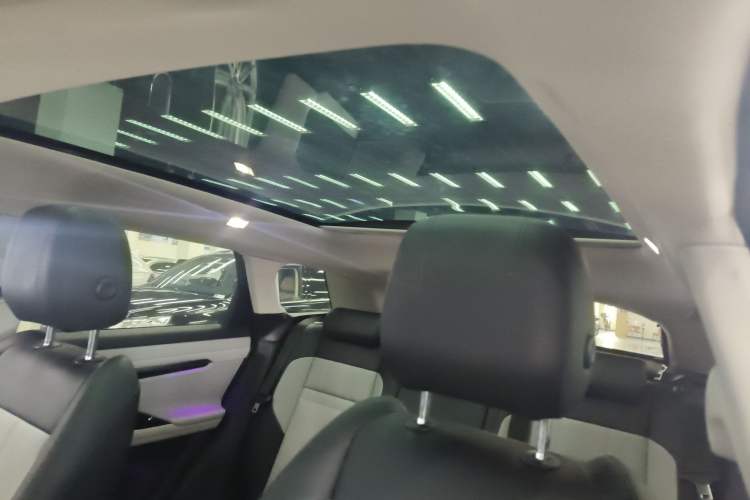 Used Land Rover Range Rover Evoque 2020 249 PS R-DYNAMIC S First-Edition Sport Custom Edition
