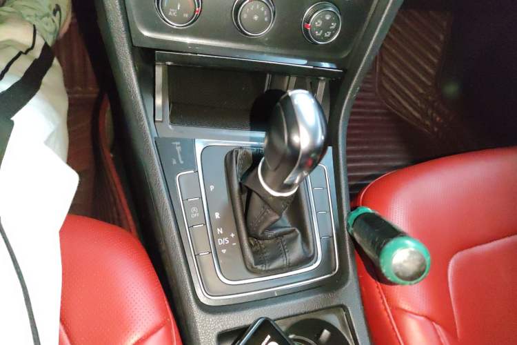 Used Volkswagen Golf 2019 280TSI DSG Comfort Version China VI Standard
