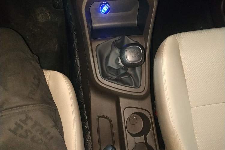 Used Wuling Hongguang V 2022 1.5L Jingqu Edition Electric-Assist LAR
