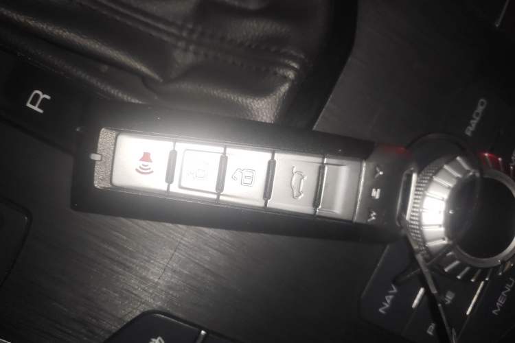 Used Wey VV7 2017 2.0T Flagship Edition
