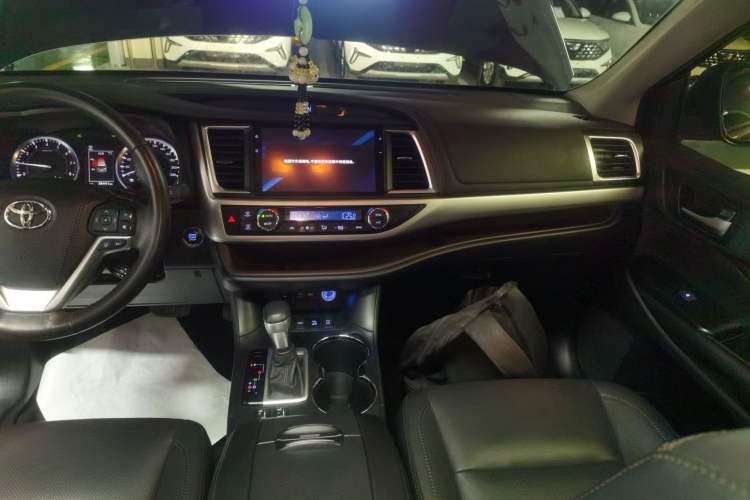 Used Toyota Highlander 2021 2.0T Four-Wheel Drive Luxury Edition 7 Seats
