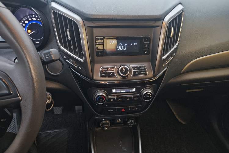 Used Changan CS15 2016 1.5L Manual Fashion Edition
