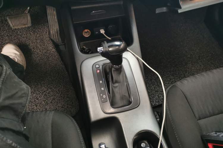 Used Kia K3 2015 1.6L Automatic GLS