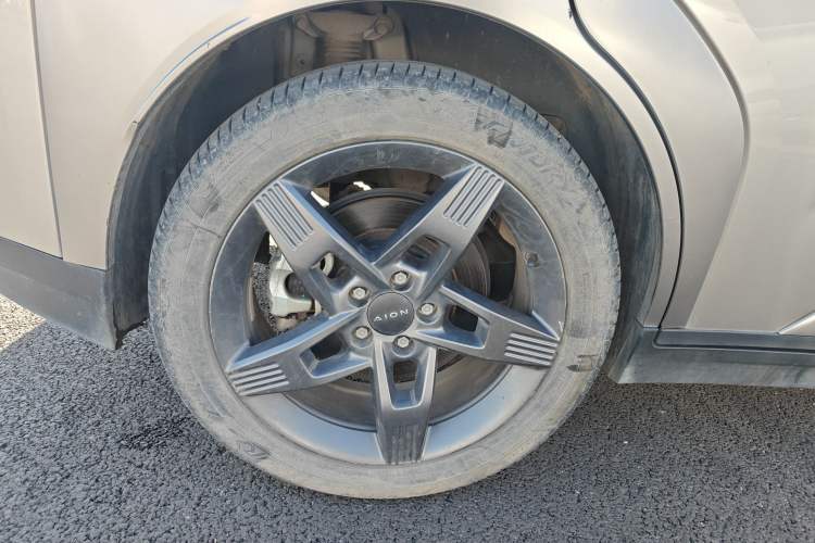 Used AION Y 2022 Plus 70 Tech Edition
